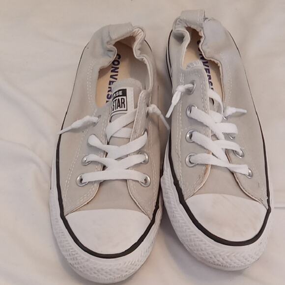 Converse Women's Size 8.5 Off White Canvas Sneakers. Activewear, Athleisure - Picture 1 of 6